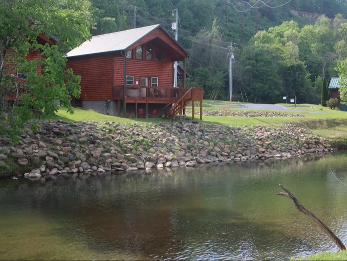 2-person_small_cabin